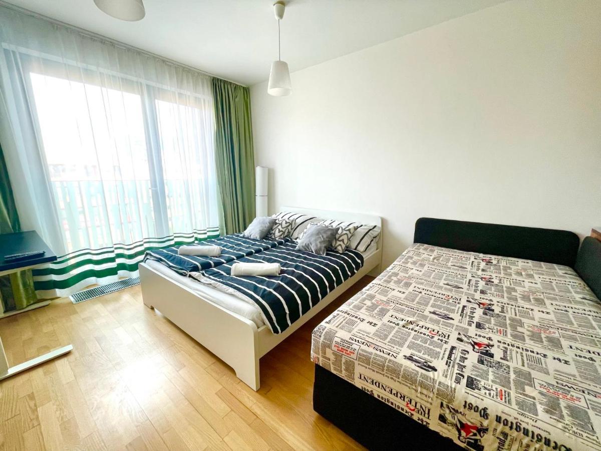 Centrum Park Apartment Прага Экстерьер фото
